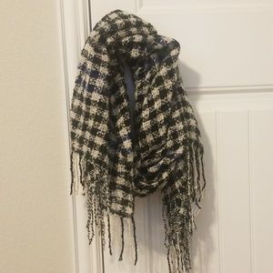 Black & White Buffalo Plaid Scarf